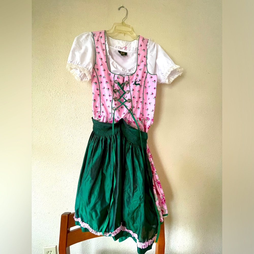 Women’s Authentic German Dirndl size M
